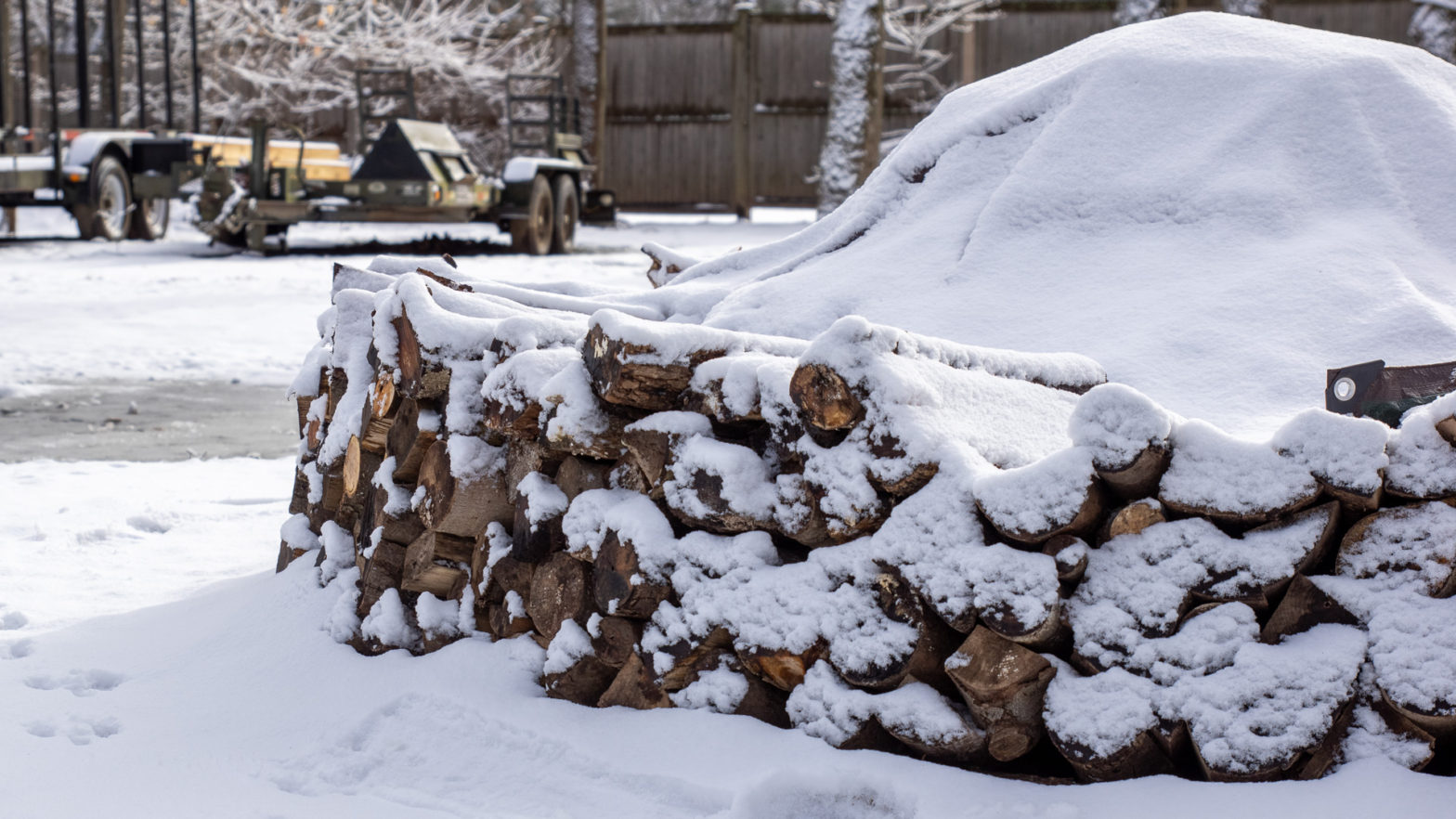 Holzhausen in Snow