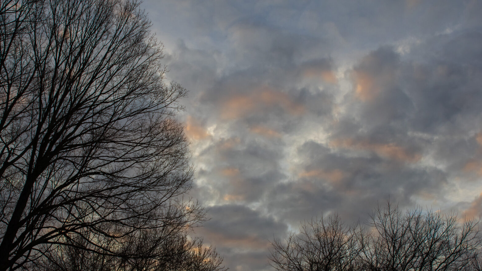 Cloudy Sunset 1920 x 1080